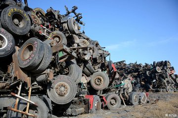 無序拆解報廢汽車需要制止 報廢汽車“掘金”也要地道一些
